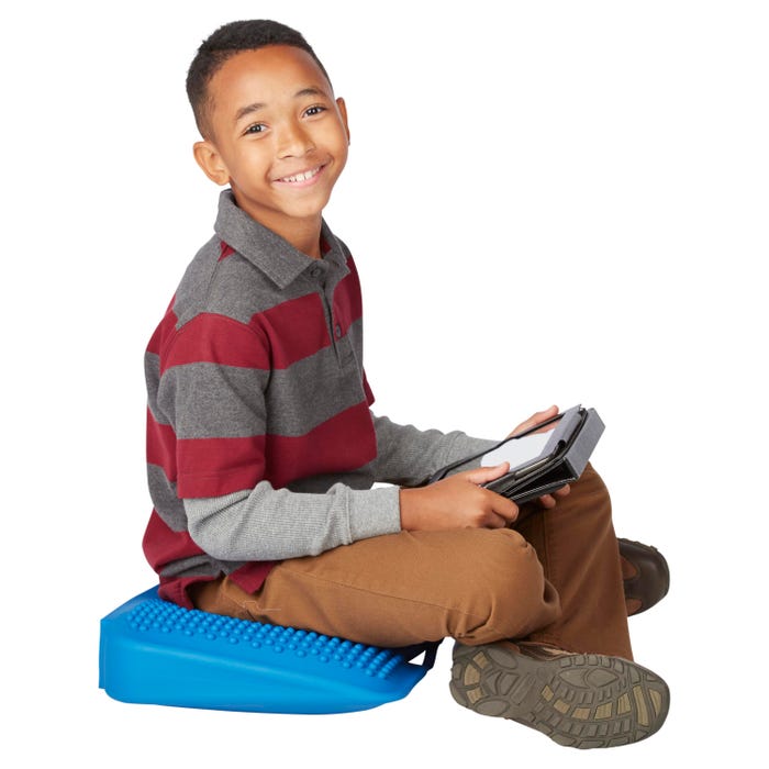 Gymnic Movin Sit Inflatable Wedge Seat, 15 Inches, Blue