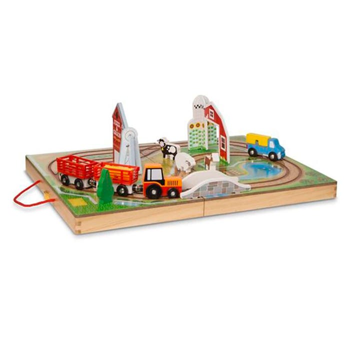 Melissa & Doug Take-Along Farm, 17 Wooden Pieces