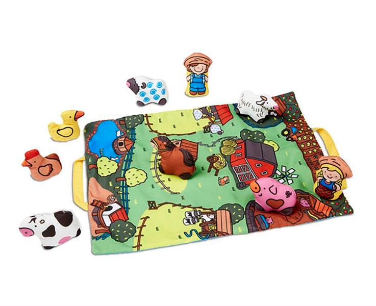 Melissa & Doug Take-Along Farm Play Mat, 9 Animals with 1 Soft Mat 1609499