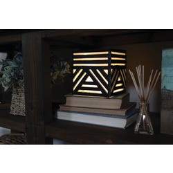 ANGLEIMAGES_FULLIMAGE