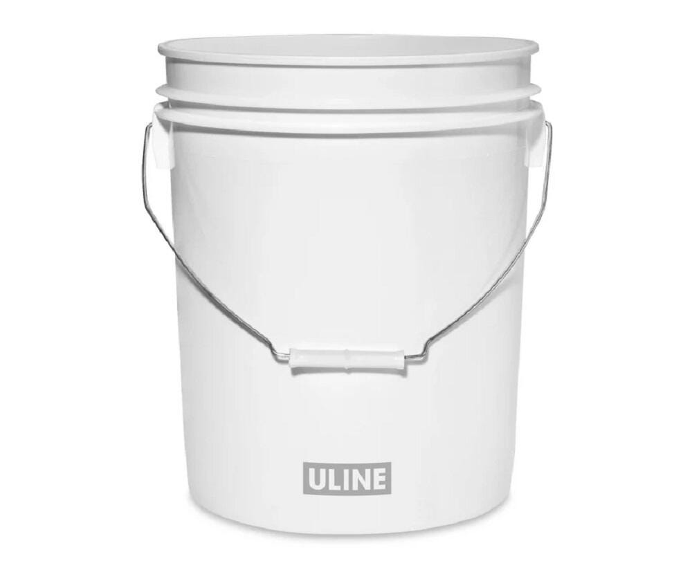 Economy Plastic Pail, 5 Gallon, White 2117260