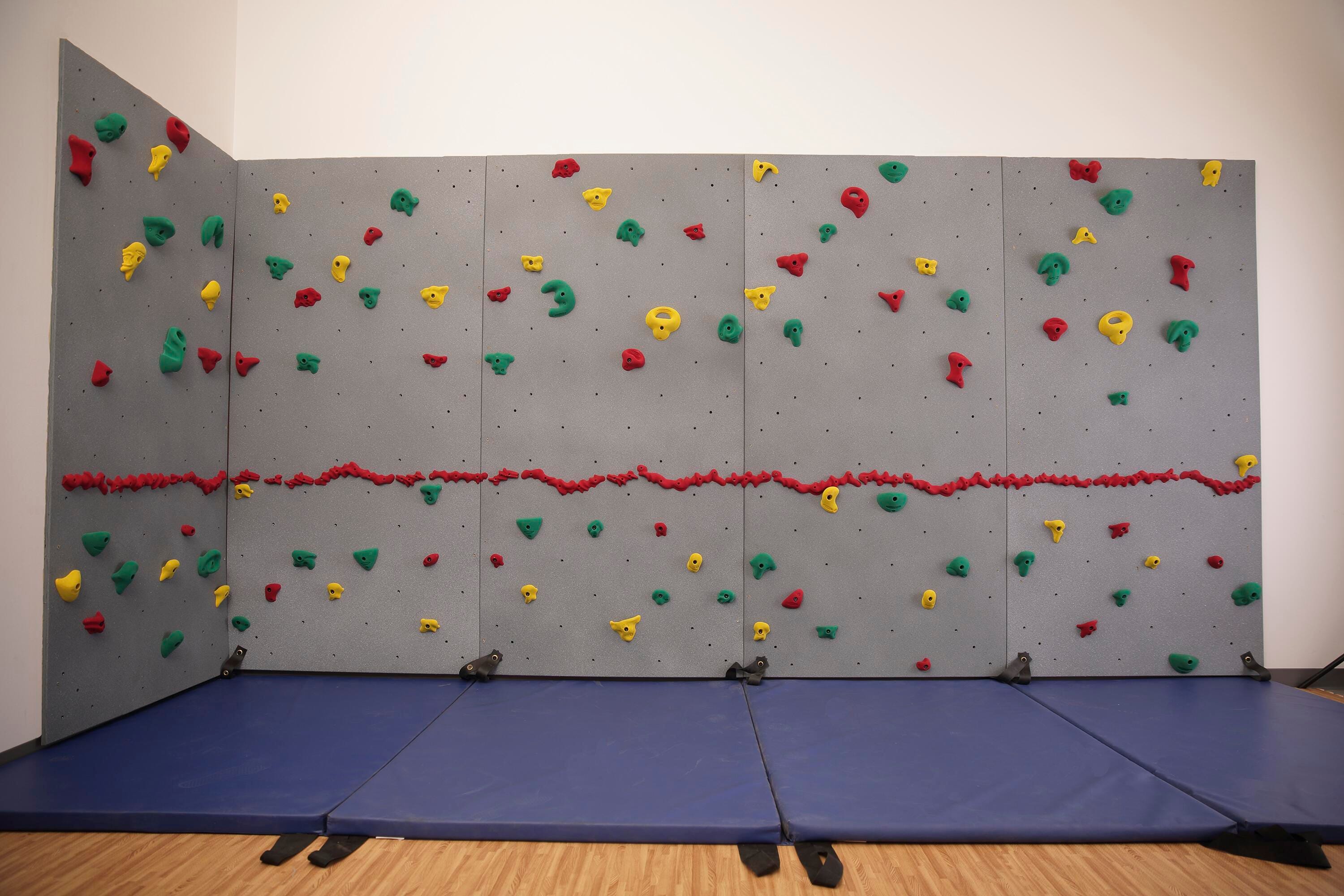 Upper Body Climbing Equipment, Item Number 2003972