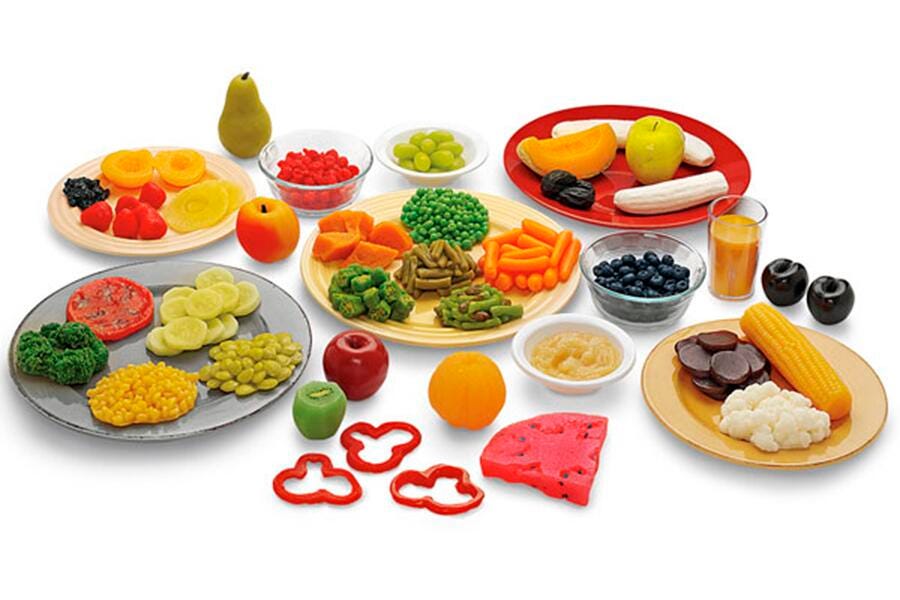 Image for American 3B Scientific Fruit and Vegetable Rainbow Foods Kit from School Specialty