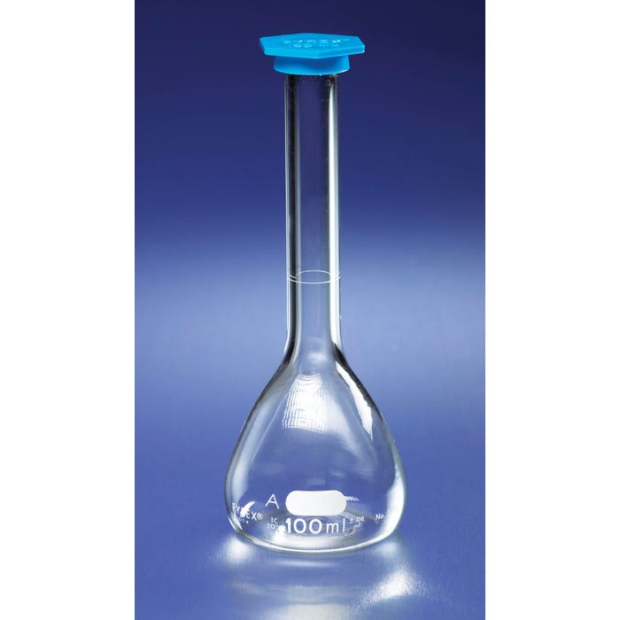 Pyrex Borosilicate Volumetric Flask with Cap - 500 mL