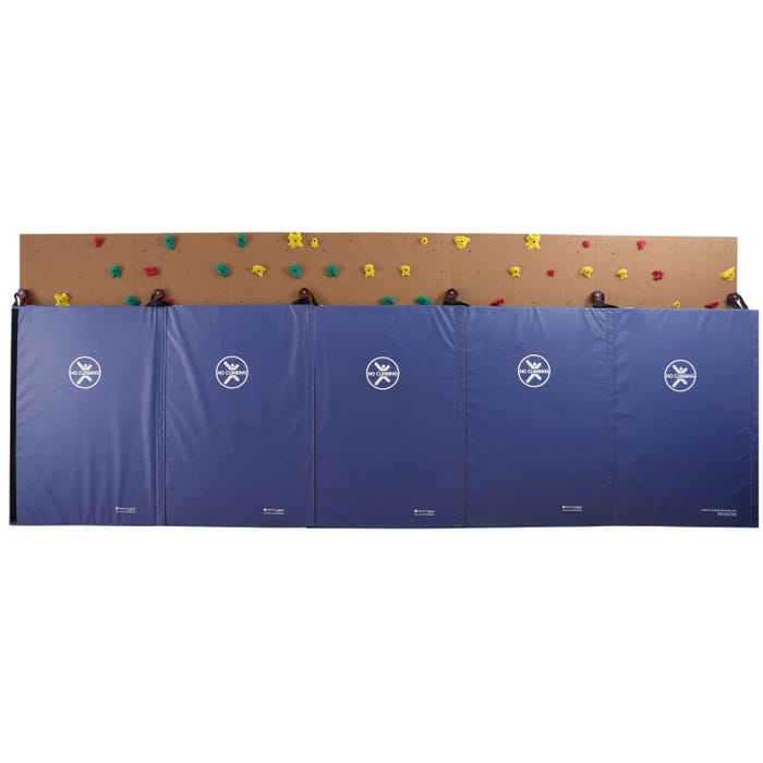 Everlast Entry-Level Traverse Wall Kit with 2 Inch Mat-locking System, 8 x 40 Feet, Item Number 2041346