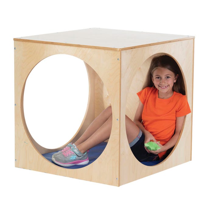 Whitney Brothers Privacy Cube with Floor Mat
